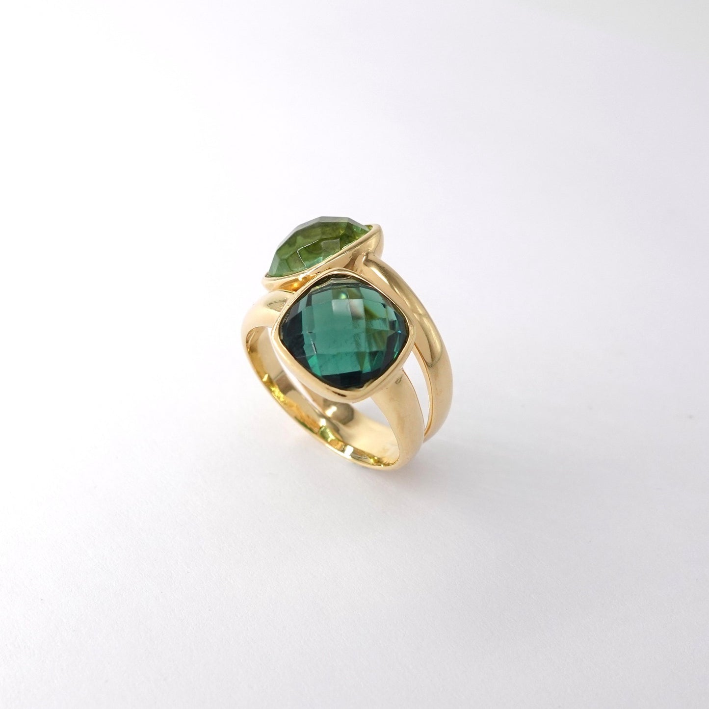 Anello contrariè