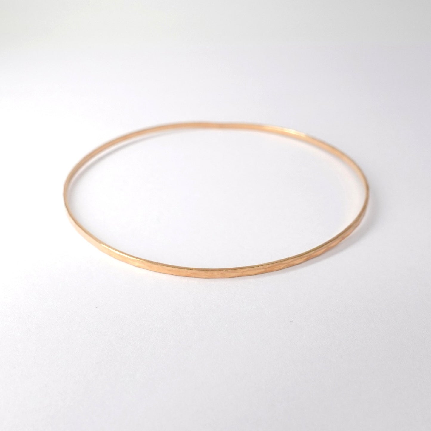 Cinque bracciali a cerchio