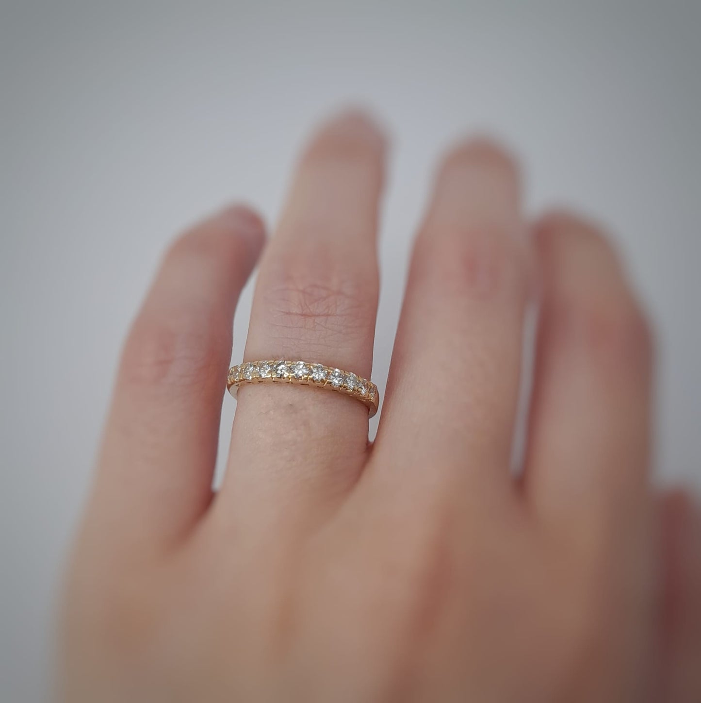 Anello rivière  con diamanti