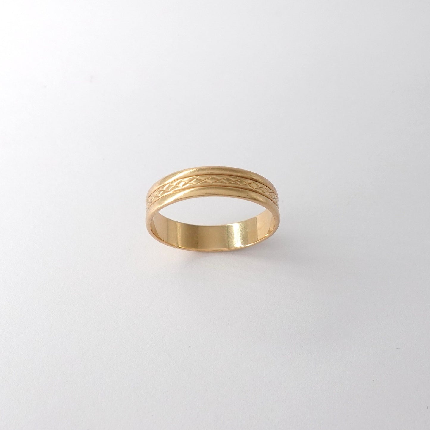 Anello a fede lavorata