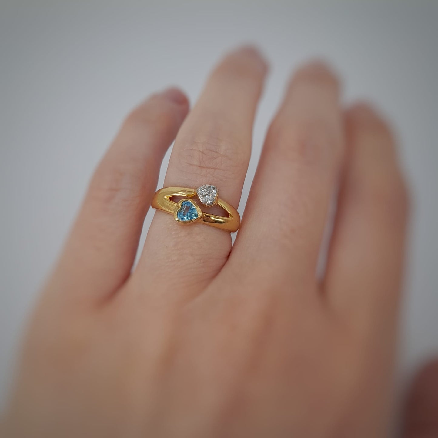 Anello cuori contrariè