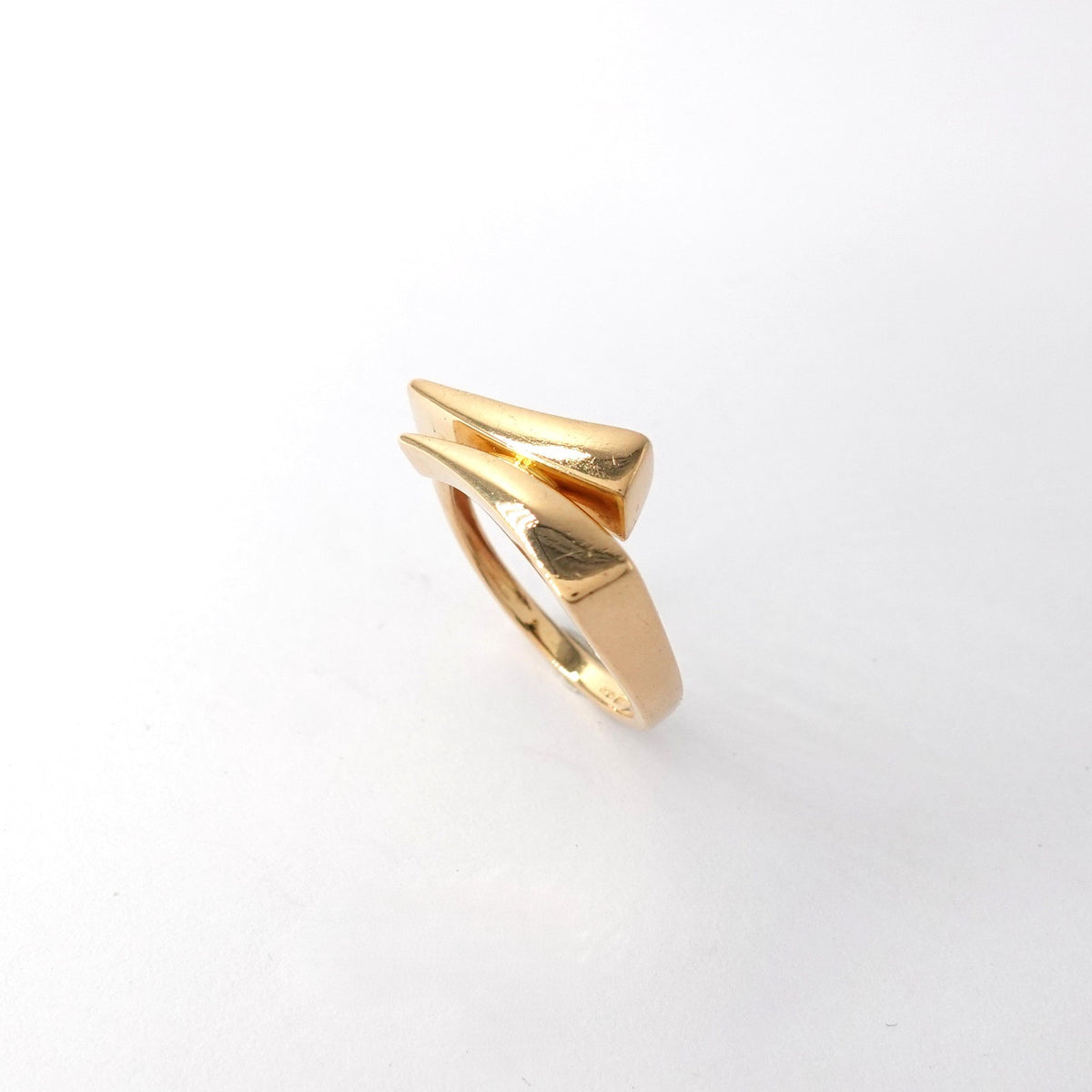Anello Contrarié Geometrico