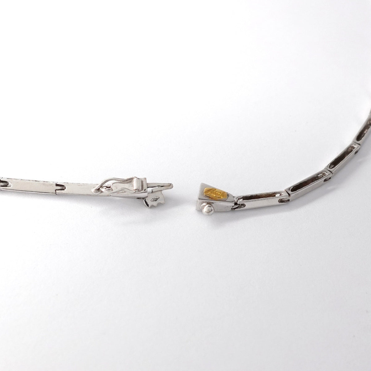Girocollo Semirigido RECARLO con Fiore di Diamanti