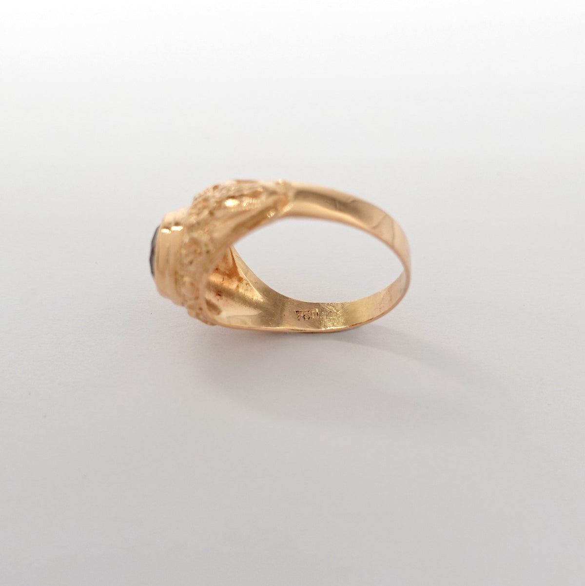 Anello Solitario Vintage  con Topazio Azzurro e Lavorazione Floreale