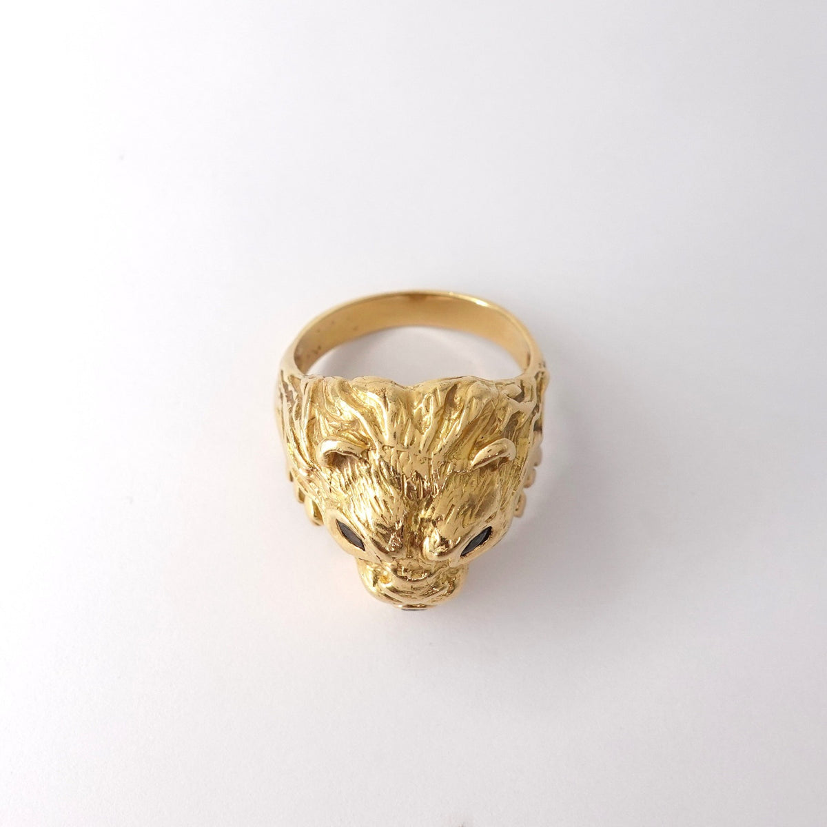 Anello  "Testa di Leone"  con Zirconi