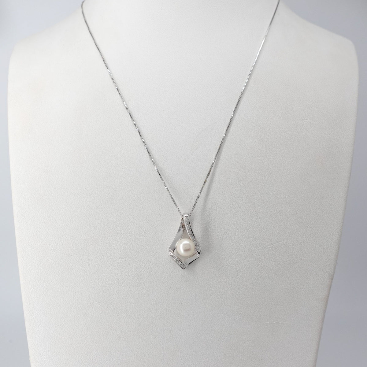Parure con Perle e Diamanti