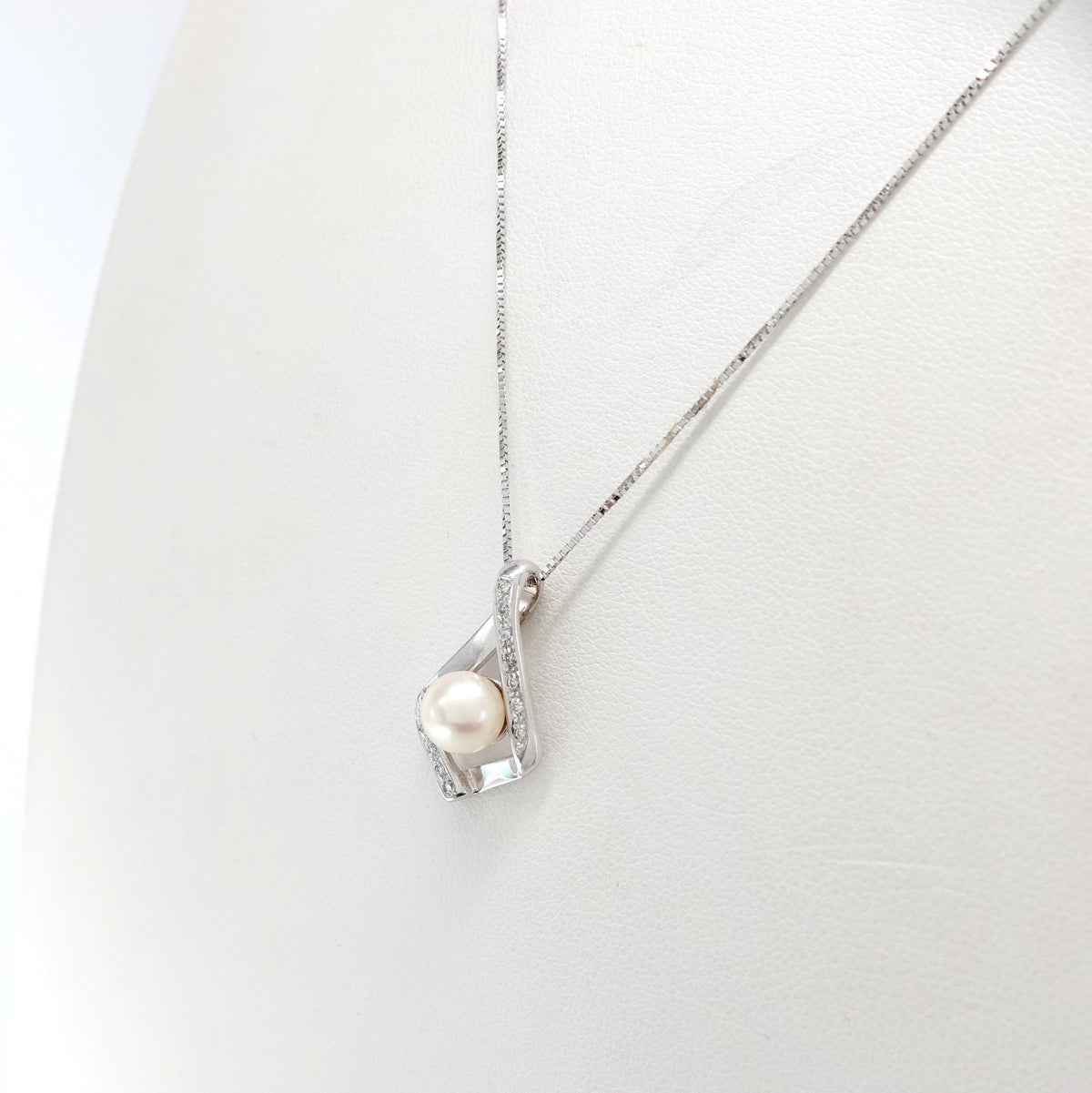 Parure con Perle e Diamanti