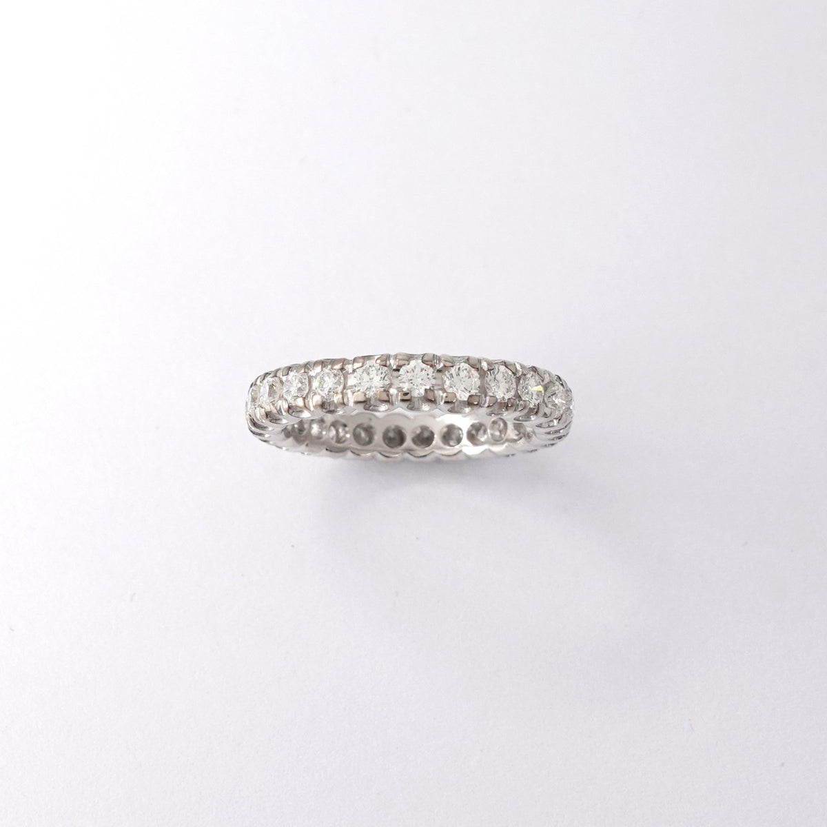 Anello Eternity con Diamanti