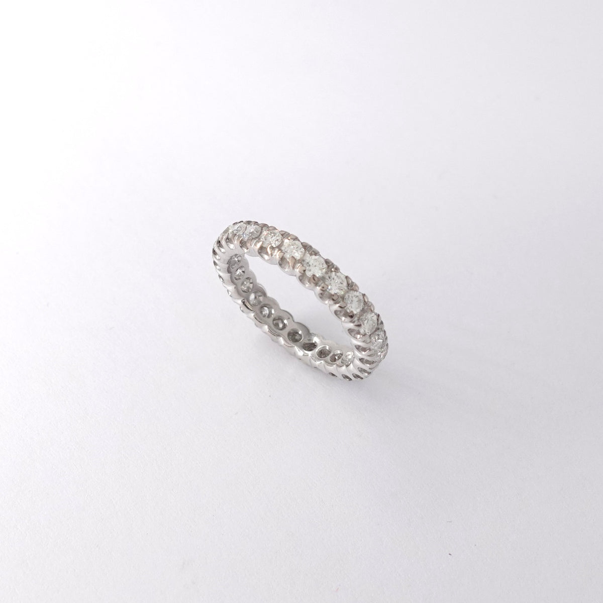 Anello Eternity con Diamanti
