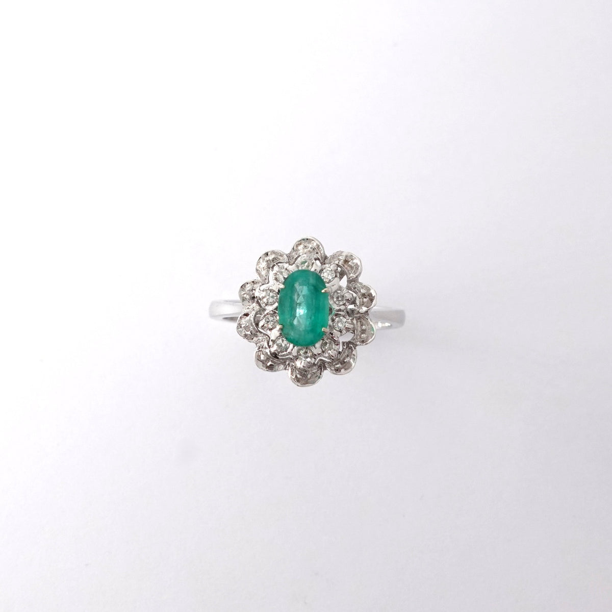 Descrizione Anello Smeraldo e Diamanti