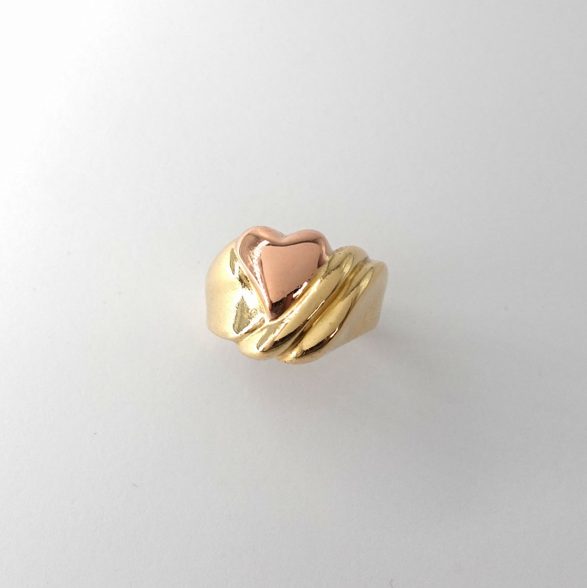 Anello Fascia con Cuore in Oro Giallo e Rosè