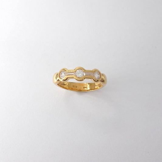Anello con Diamanti Taglio Brillante e Baguette