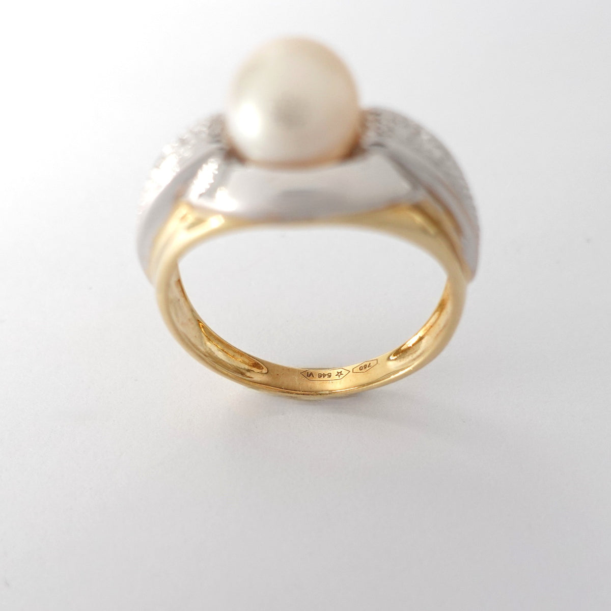 Anello  con Perla e Diamanti