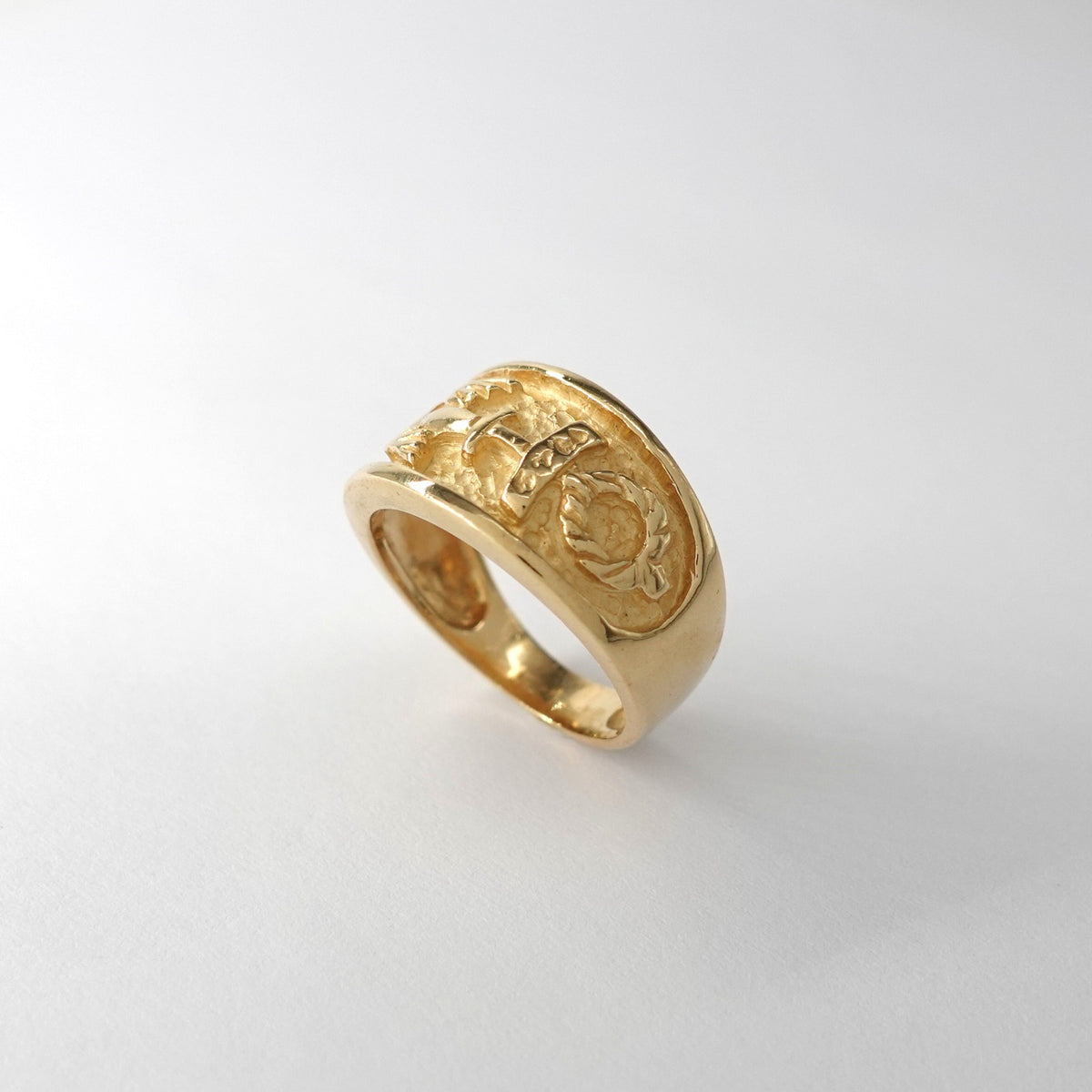 Anello  con Incisione Egizia