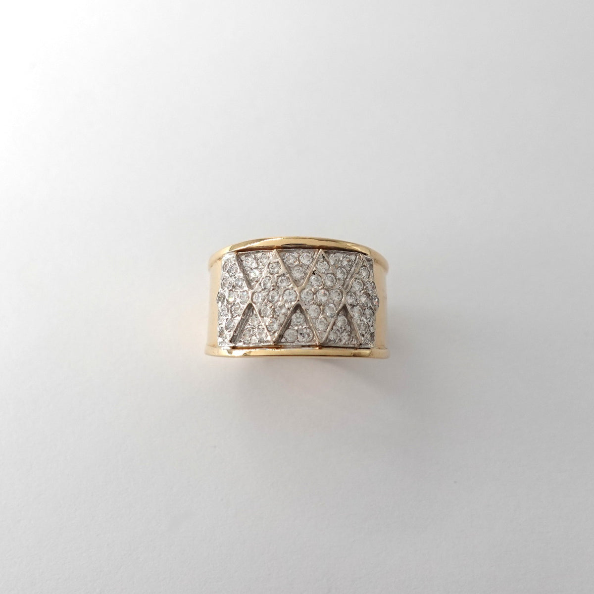 Anello a Fascia con Zirconi