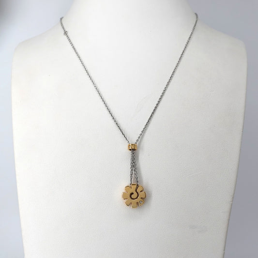 Collana con pendente fiore
