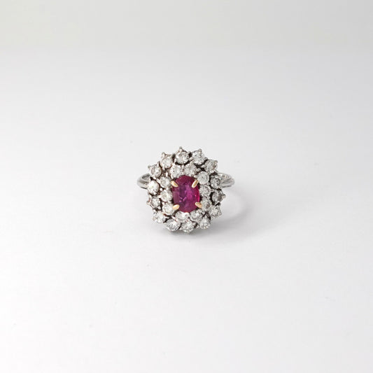 Anello con rubino