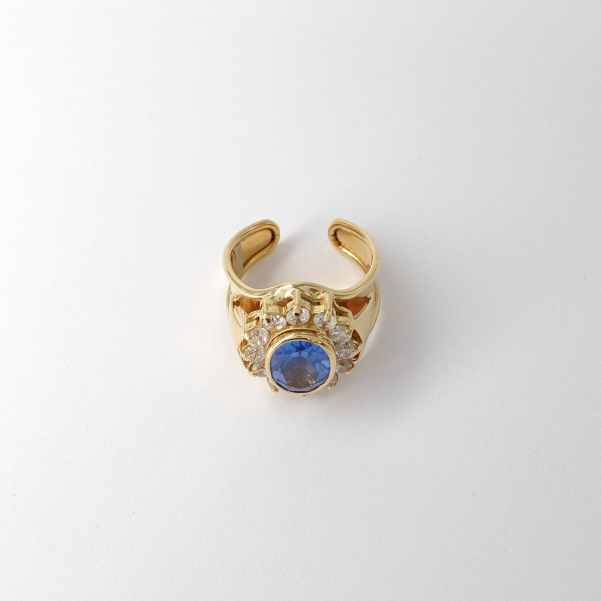Anello in oro giallo 18kt con zirconi