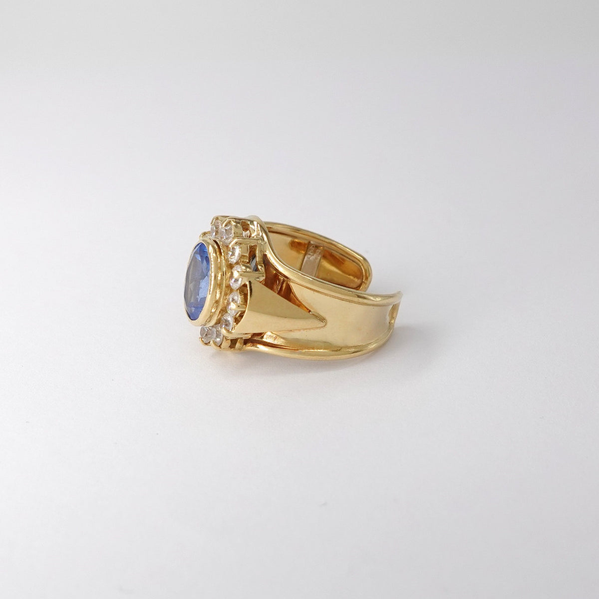 Anello in oro giallo 18kt con zirconi