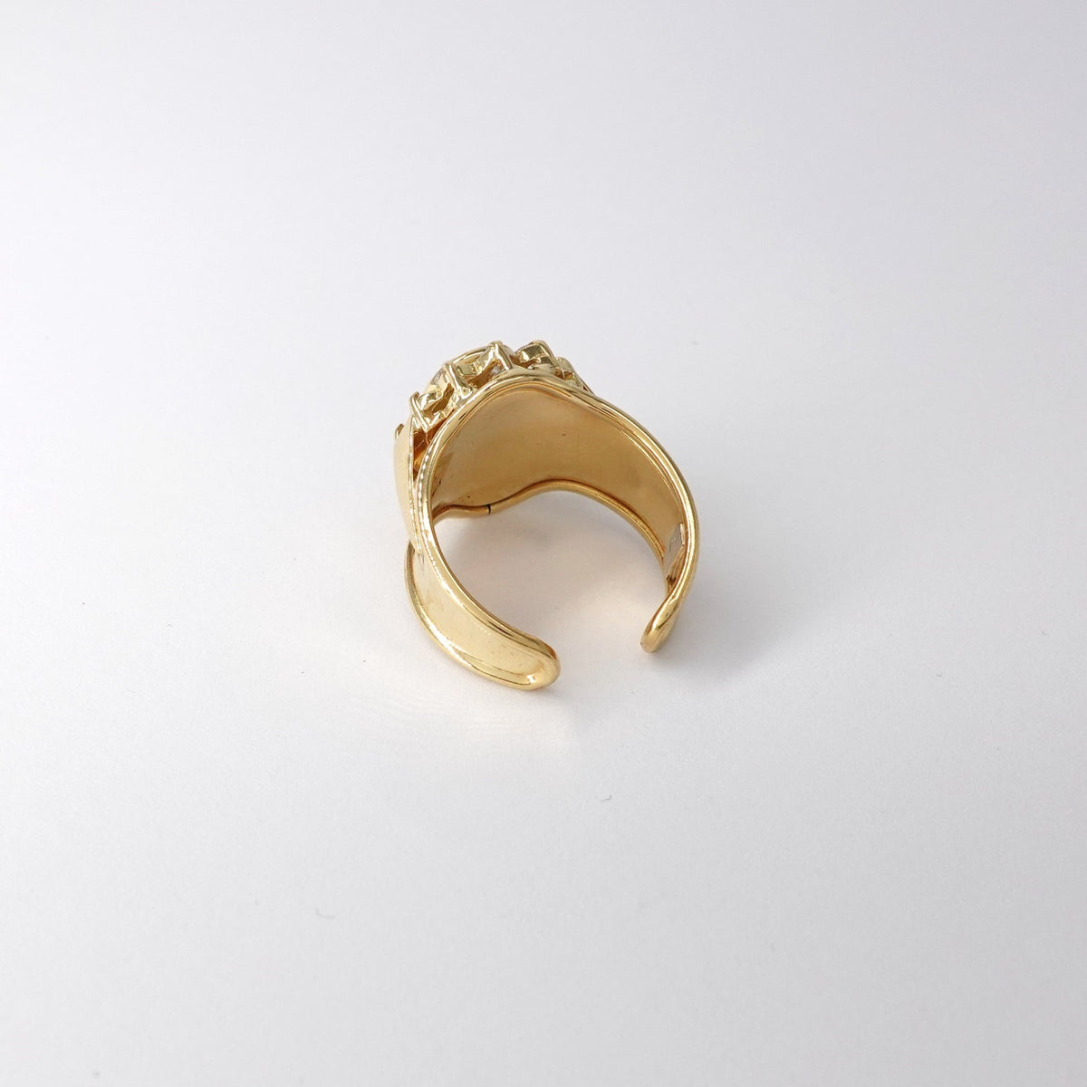 Anello in oro giallo 18kt con zirconi