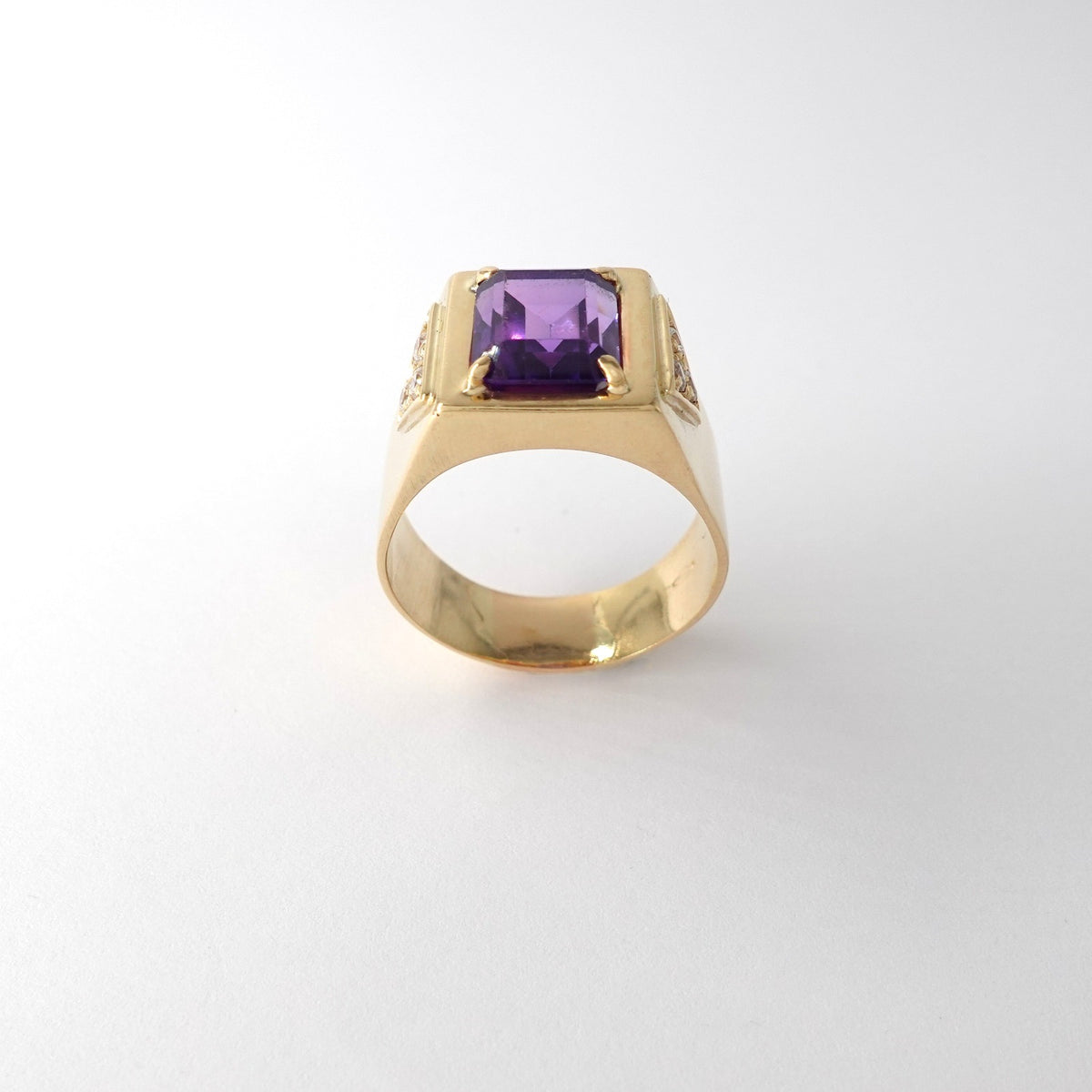Anello con ametista e Zirconi