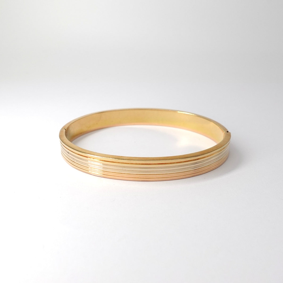 Bracciale rigido nei tre colori dell'oro