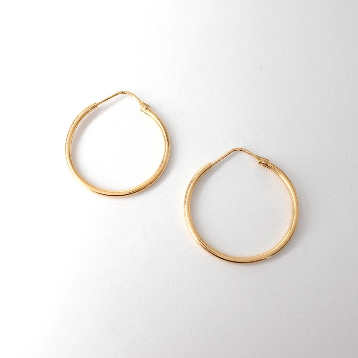 Orecchini cerchietto in oro giallo 18kt