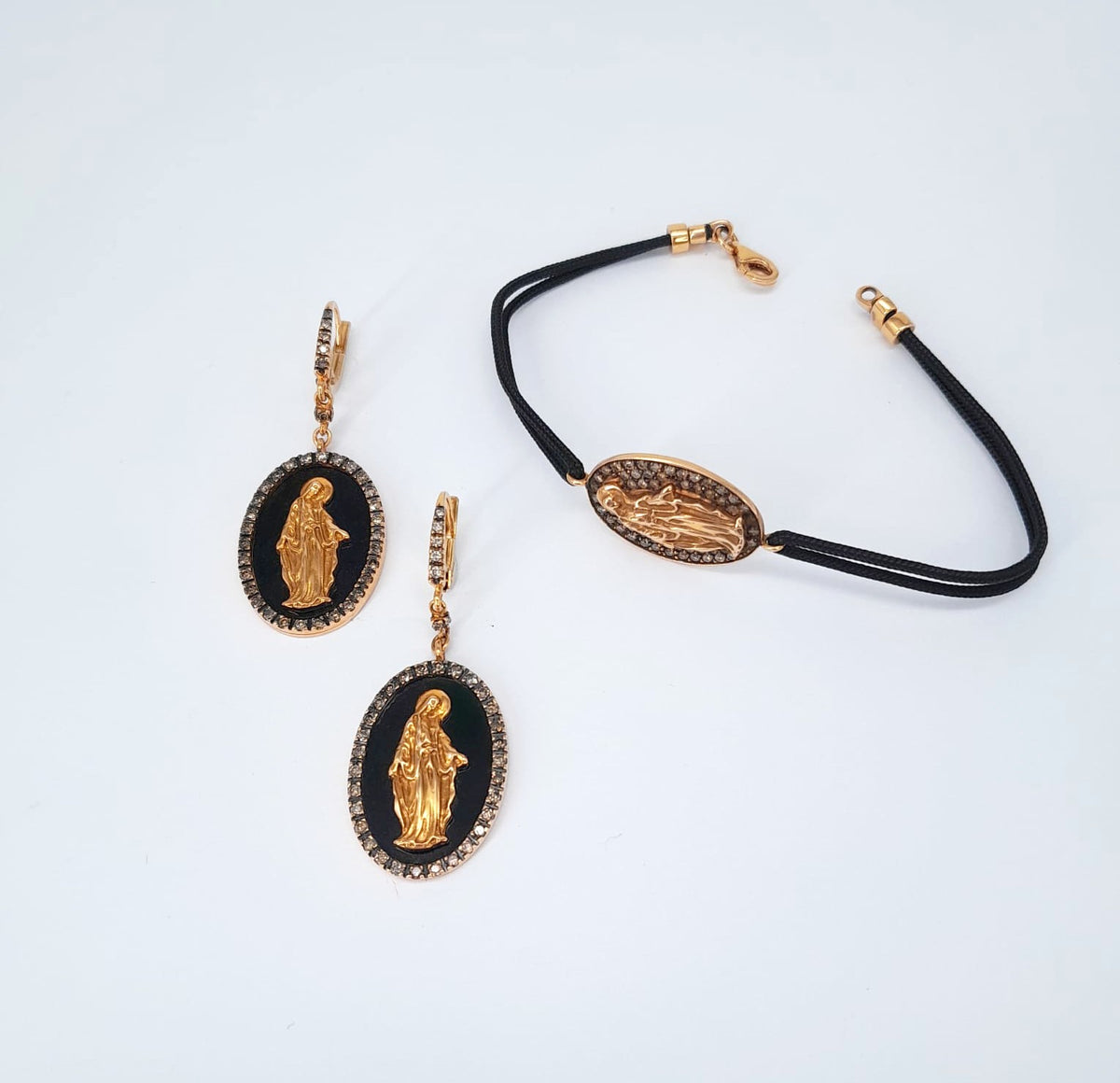 Parure orecchini e bracciale