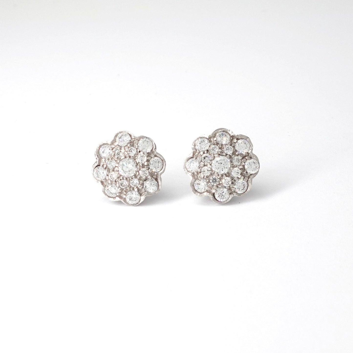 Parure anello e orecchini con diamanti