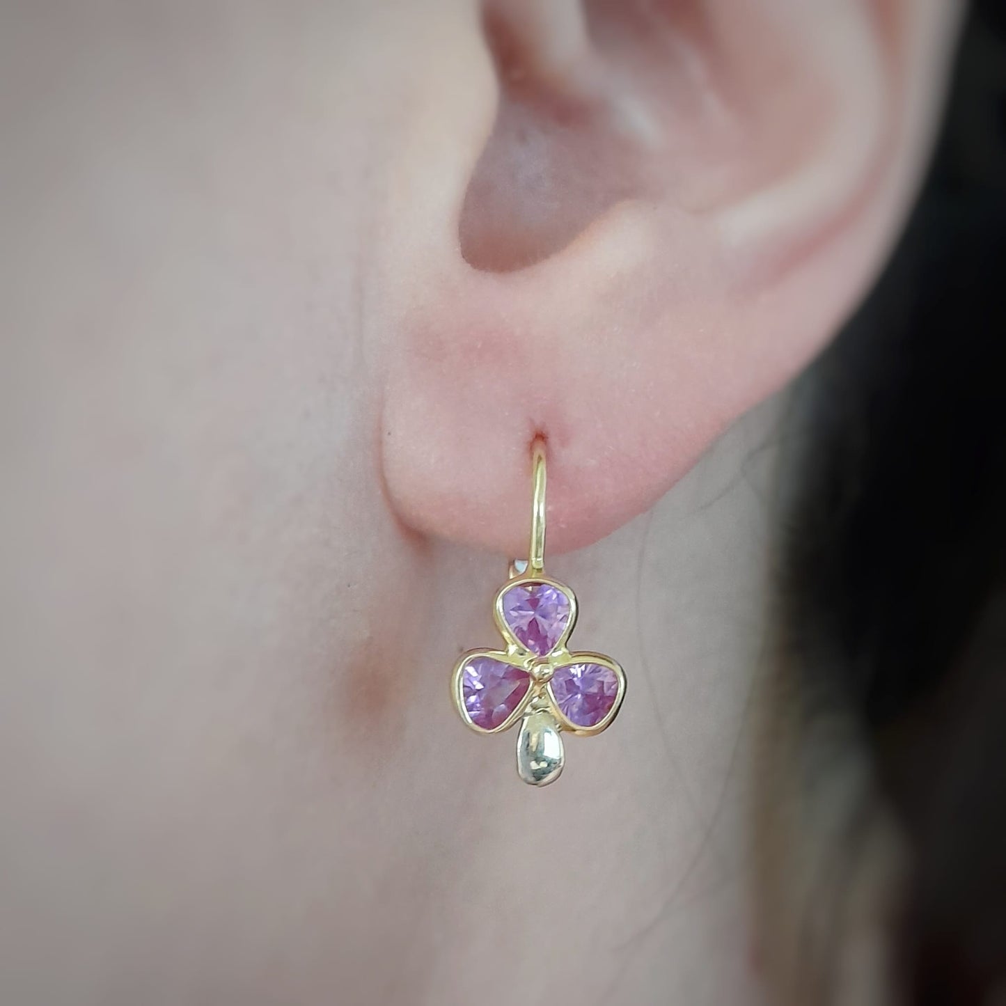 Orecchini a fiore rosa