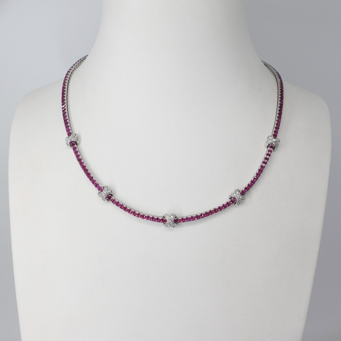 Parure girocollo e orecchini