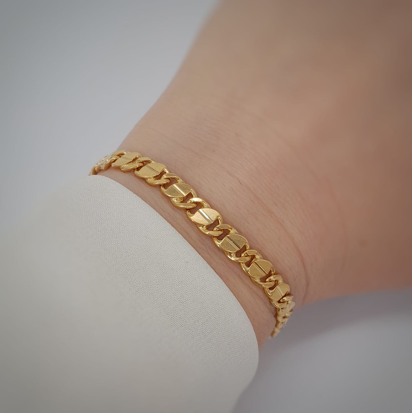 Bracciale in oro giallo 18kt a maglia piatta