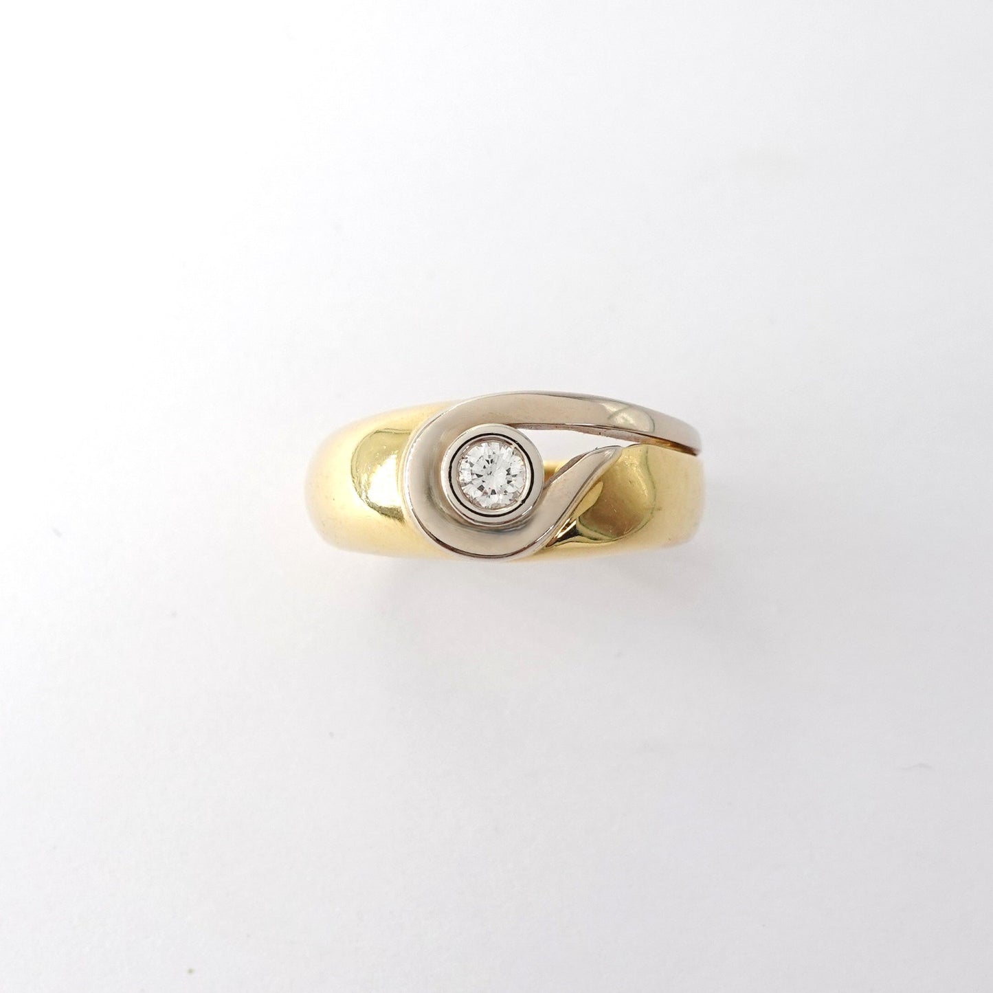 Anello solitario