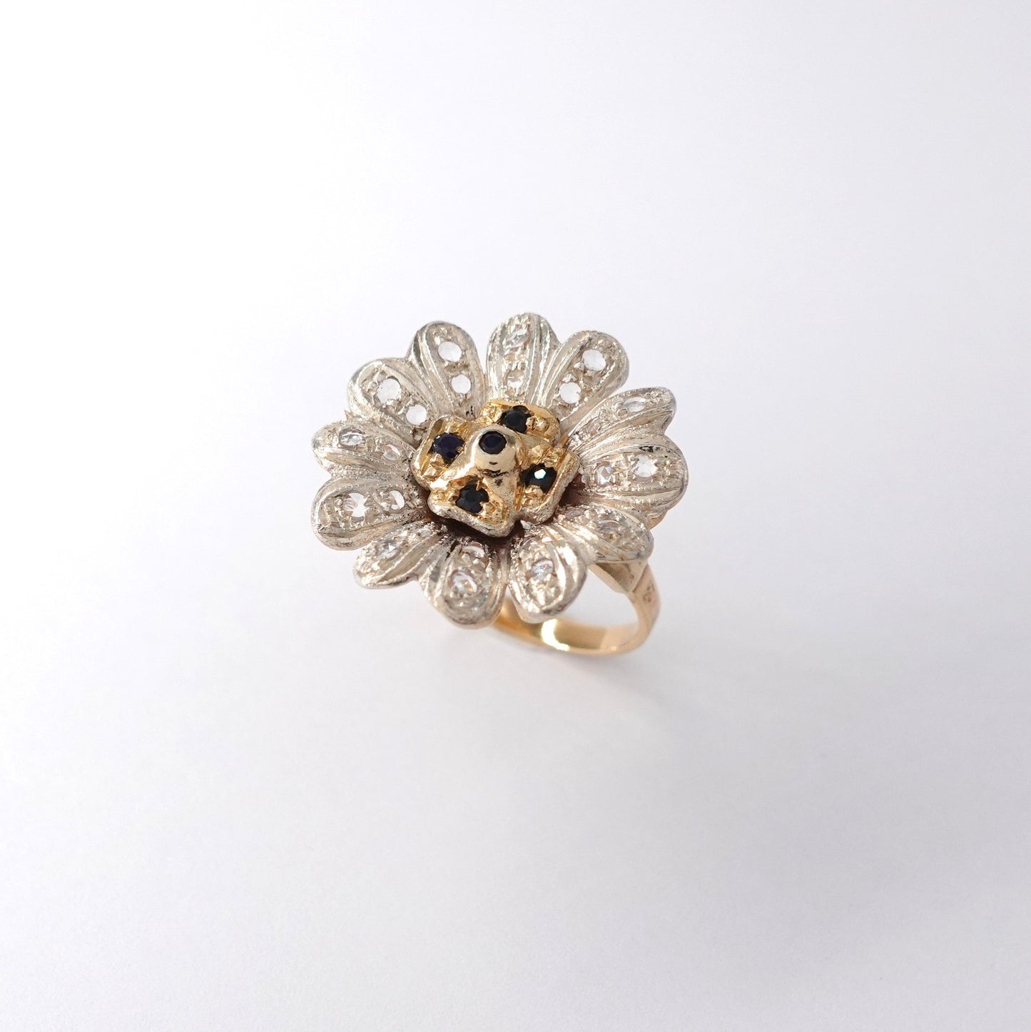 Anello fiore