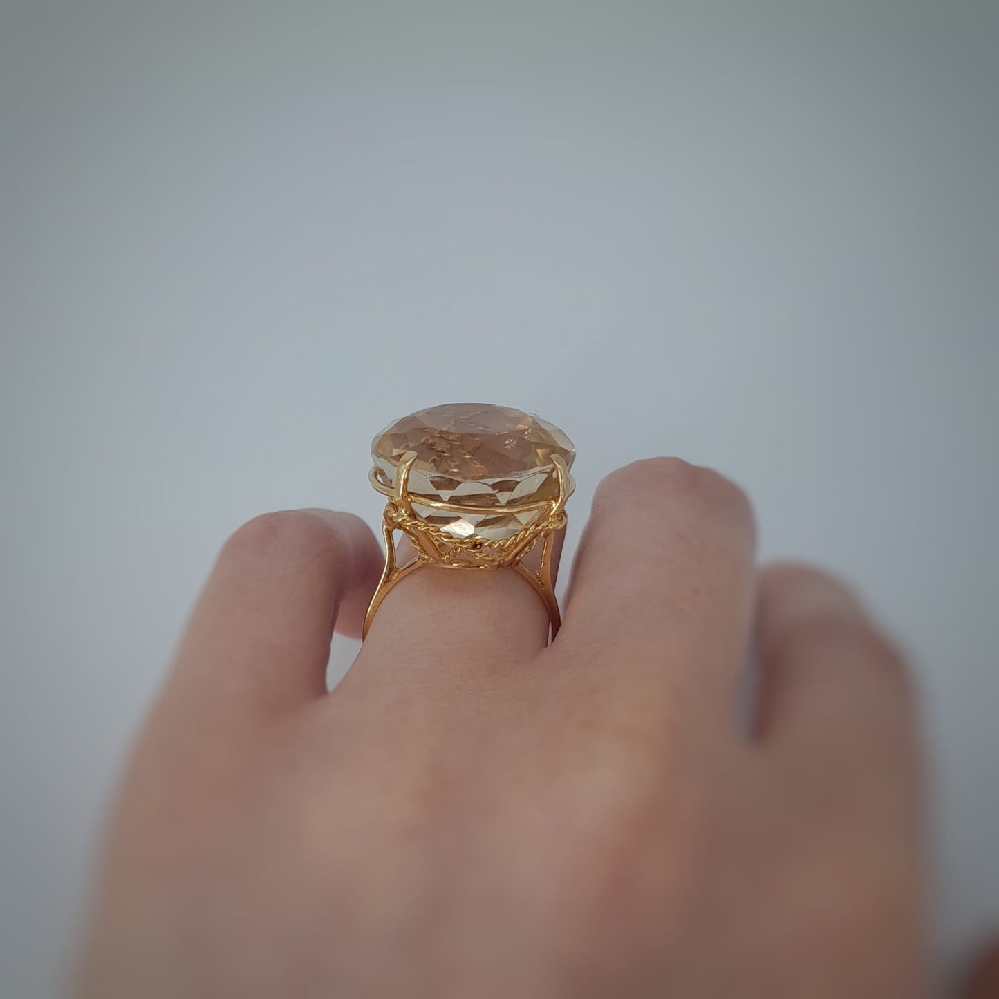 Anello  con quarzo citrino