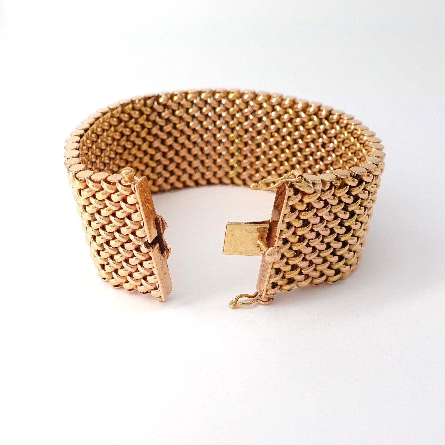 Bracciale a fascia alta intrecciata
