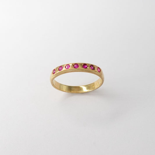 Anello a fedina con rubini