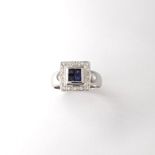 Anello  con Zaffiri Blu e Cornice di Diamanti