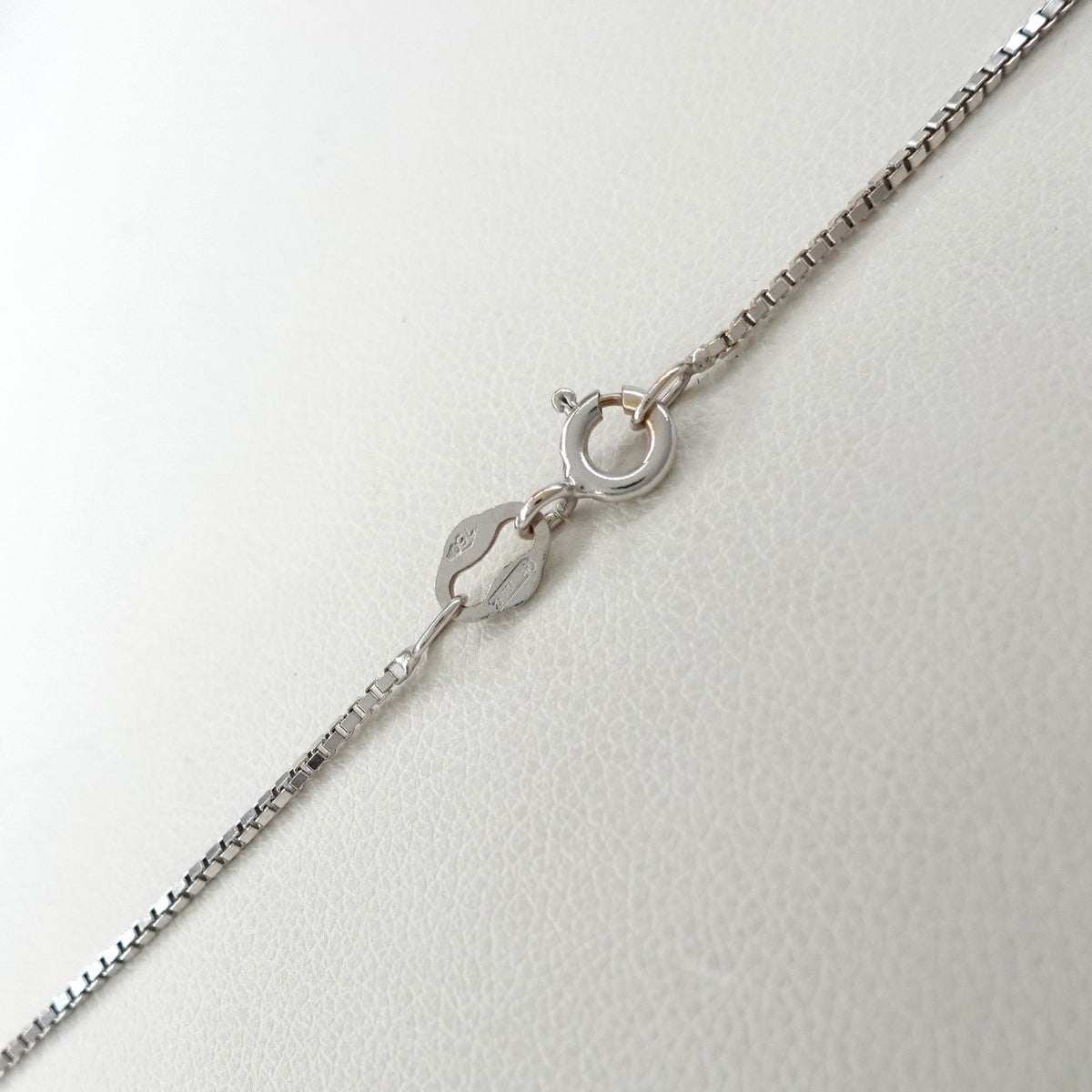 Collana  con Perla e Diamanti
