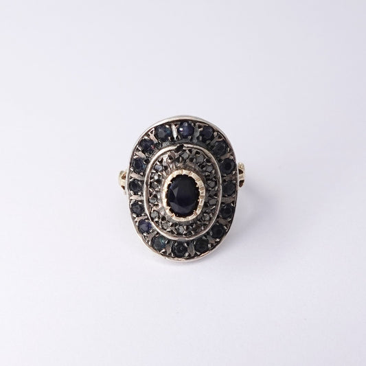 Anello con zaffiri